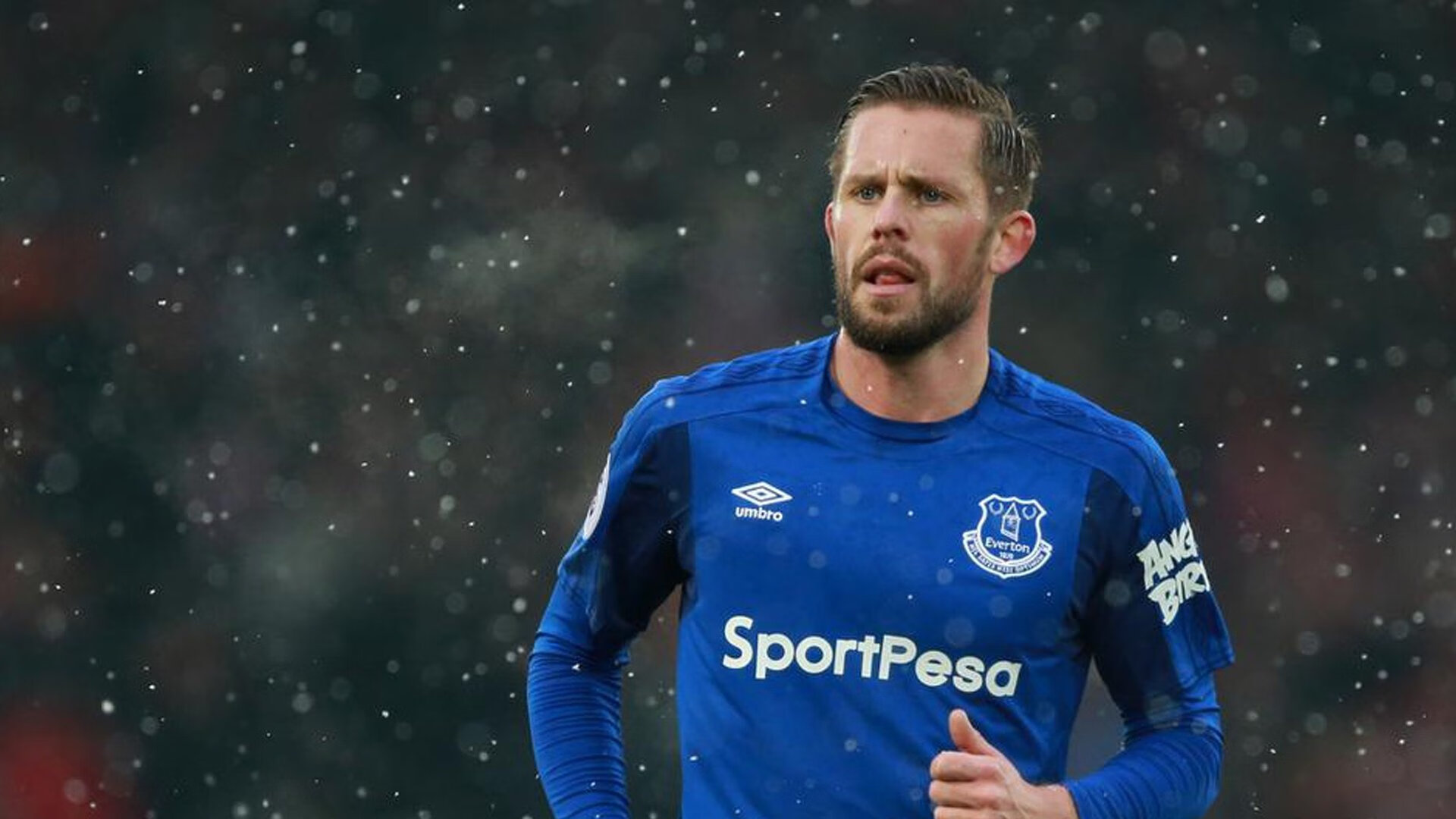 英超冲刺大战：胜负只在一线之间！，英超满场